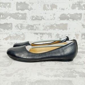 Naturalizer Black Flats
